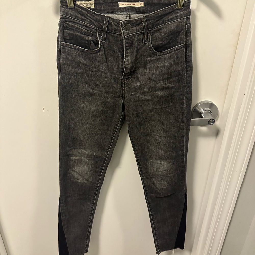 Levi’s Black/Grey High Rise Skinny Jeans